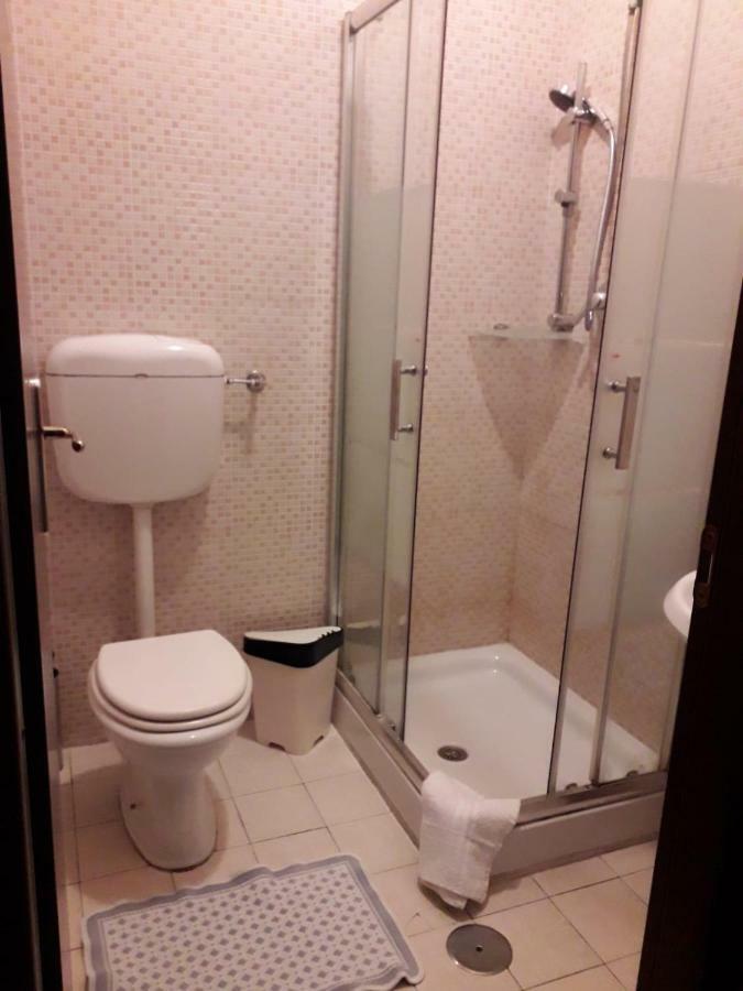 Botel Inn 罗马 外观 照片